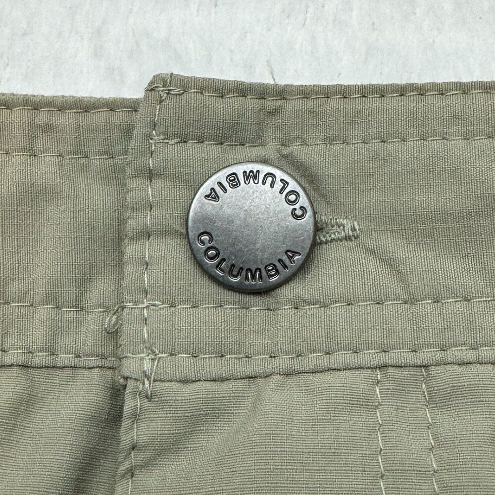 Columbia Sportswear Lightweight Nylon Belted Sport Shorts Men 42 Beige - Picture 8 of 11